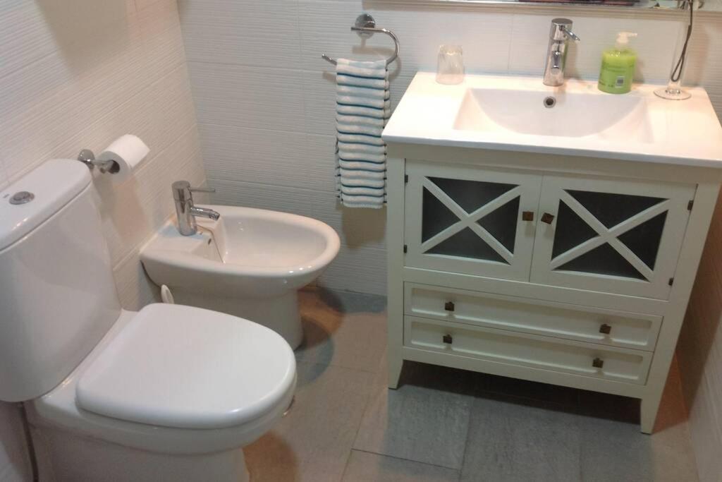 Apartamento Las Brisas Apartment Кадис Екстериор снимка